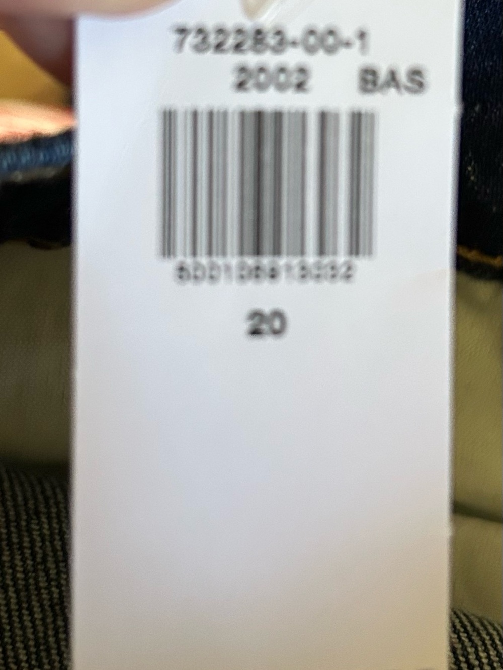 Old Navy Black Women's Boyfriend Jeans - Simple Tag View